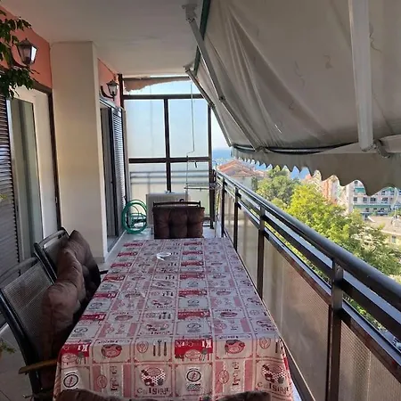 Bev - And Sea Views Penthouse Daire