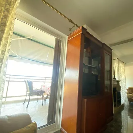 شقة Bev - And Sea Views Penthouse *