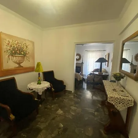 شقة Bev - And Sea Views Penthouse *